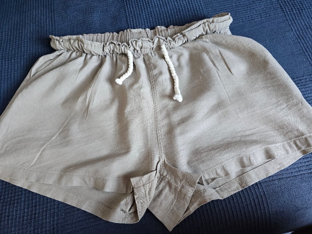 Beige korte broek, XL, Kort, Beige, Maat 42/44 (L), Ophalen of Verzenden