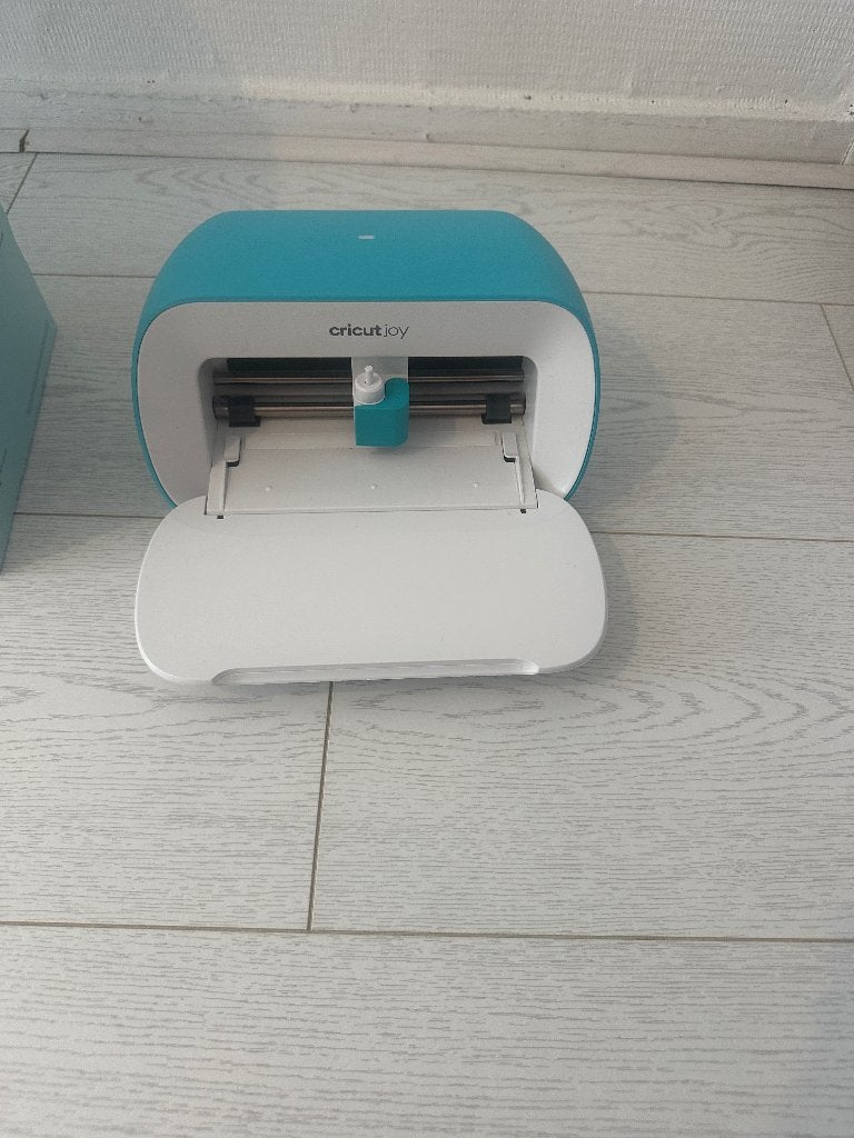 Cricut + vinly, Hobby en Vrije tijd, Ophalen, Zo goed als nieuw, Gereedschap of Toebehoren, Cricut