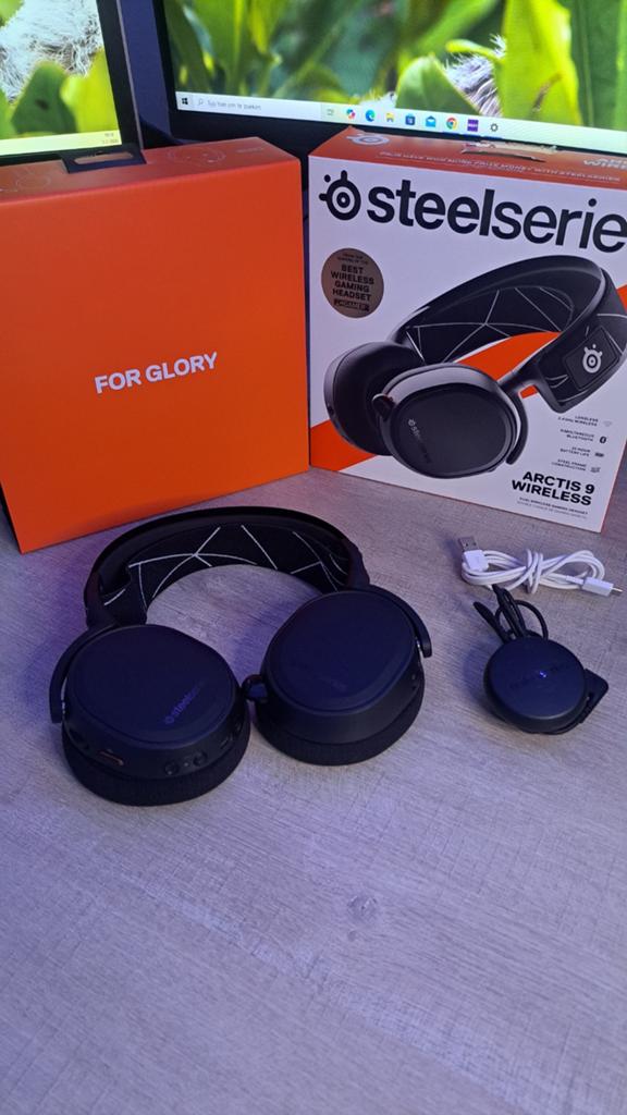 Steelseries Arctis 9 wireless koptelefoon, Computers en Software, Headsets, Steelseries Arctis, Ophalen of Verzenden, Zo goed als nieuw