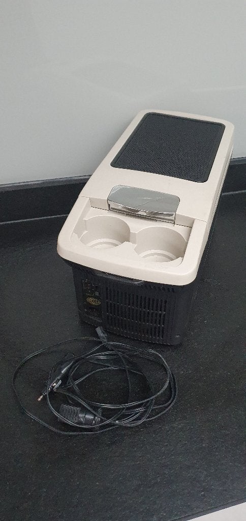 Hella 12V DC Koelbox/Warmhoudbox voor Auto, Ophalen of Verzenden, Zo goed als nieuw, Koelbox, Elektrisch