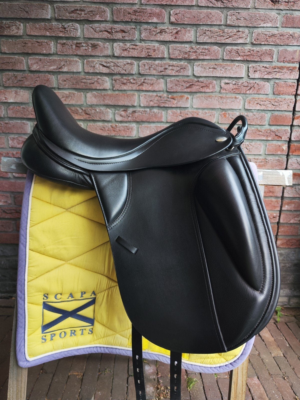 Thorowgood T8 Dressuurzadel High Wither – 17 inch – Zwart, Dieren en Toebehoren, Ophalen of Verzenden, Dressuur