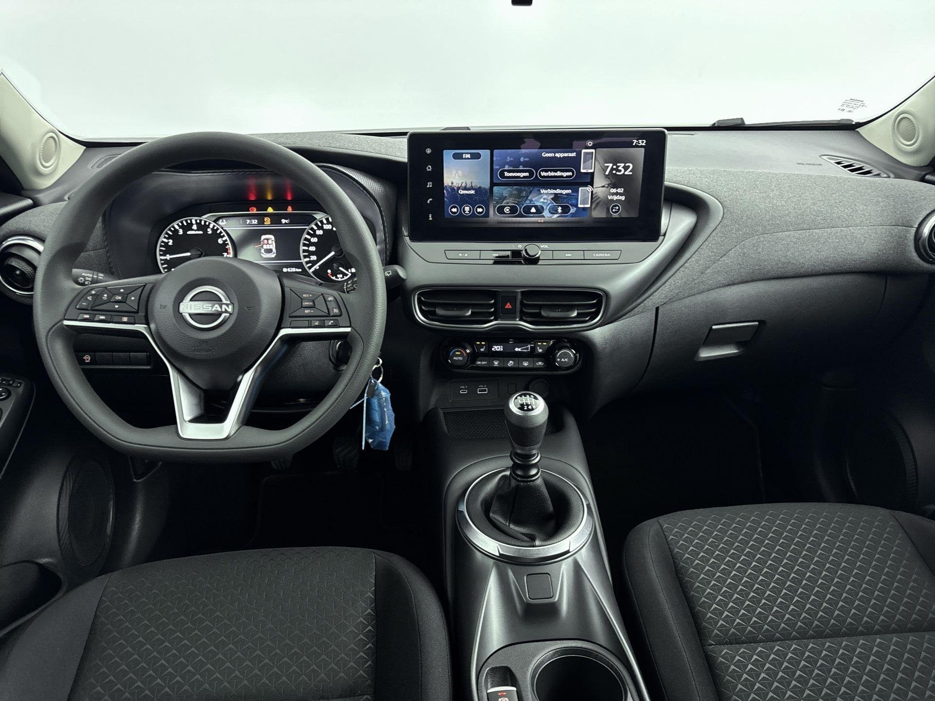 Foto 19 van Nissan Juke 1.0 DIG-T Acenta 114PK | Achteruitrijcamera | Ap