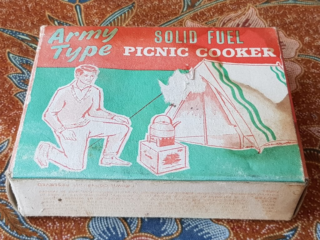 Complete oude vintage Picnic Cooker uit Engeland in de doos.