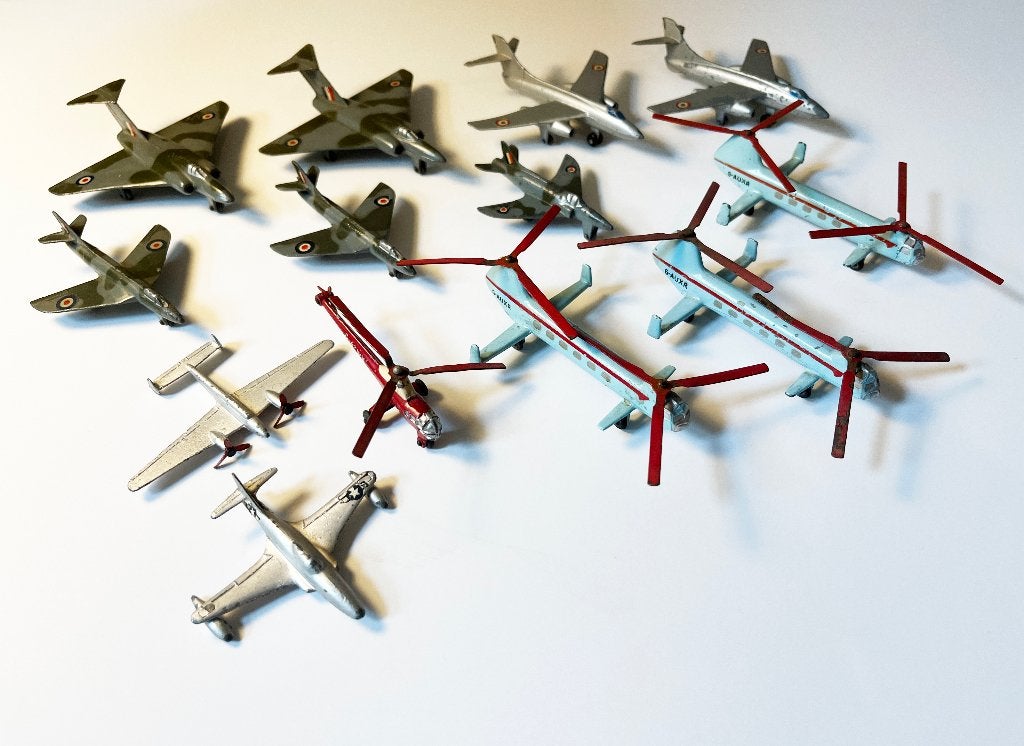 Dinky toys vliegtuigen, Verzenden, Gebruikt, Overige typen, Dinky Toys