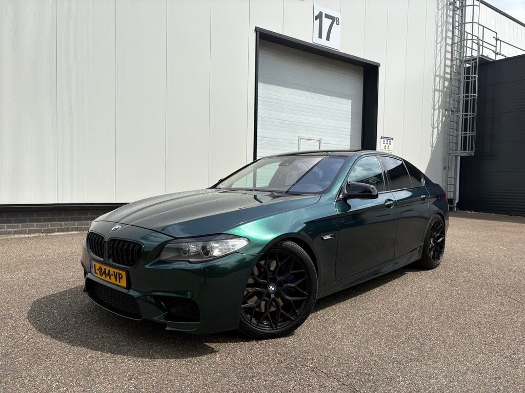 M550i V8 | Motor revisie | CarPlay | M5 look, Automaat, 8 cilinders, 2000 kg, 4395 cc