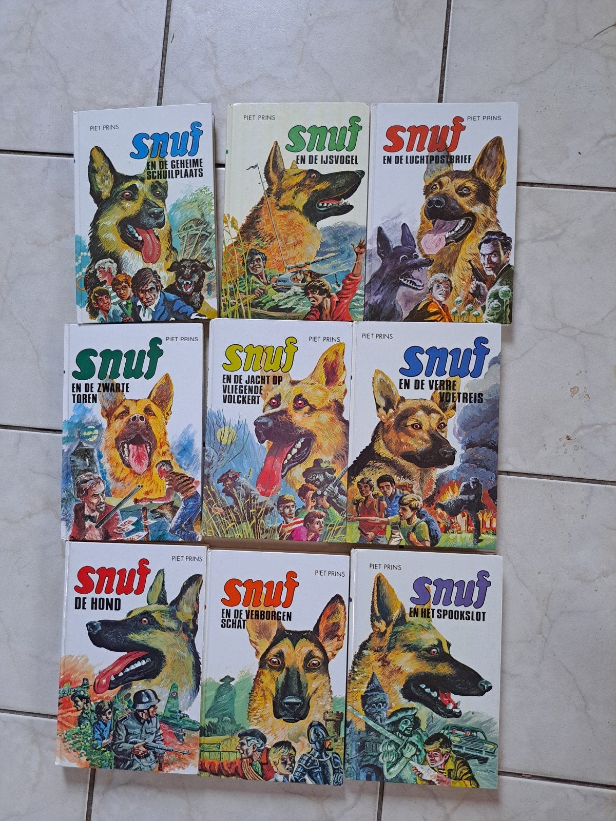snuf de hond, Boeken, Ophalen of Verzenden, Zo goed als nieuw