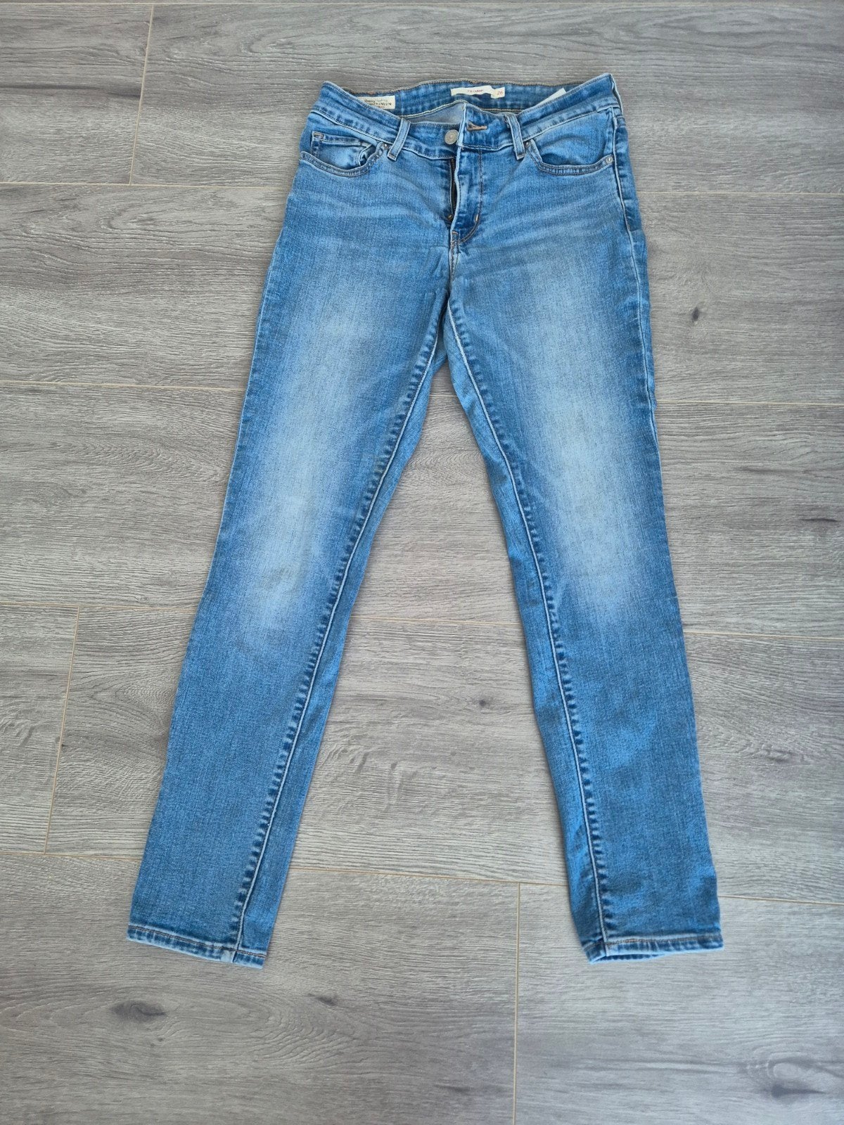 Levi's Premium 711 Skinny Jeans – W26 L28 – Middenblauw, Kleding | Dames, Overige kleuren, Ophalen of Verzenden, W27 (confectie 34) of kleiner