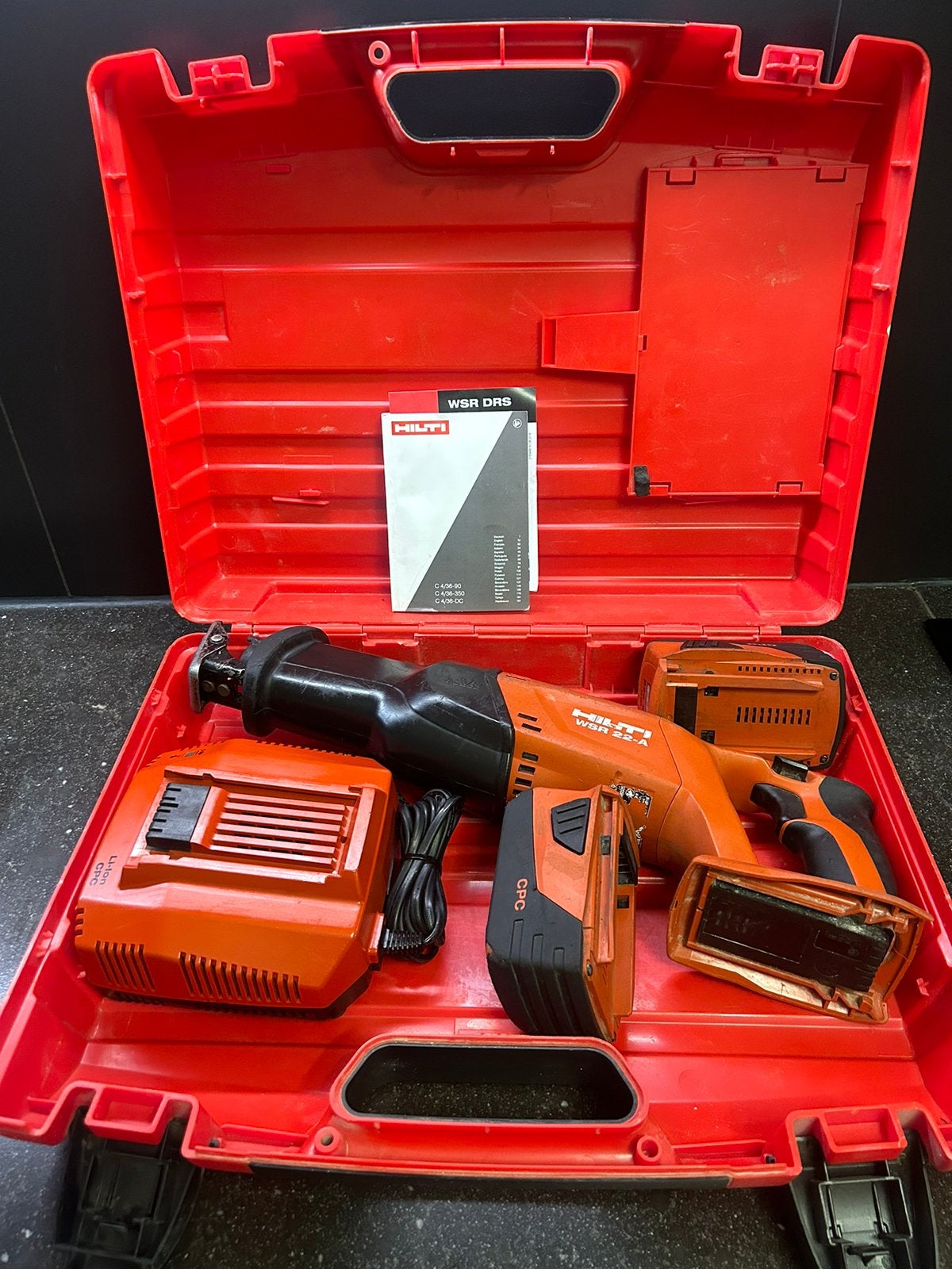Hilti WSR 22-A reciprozaag, Doe-het-zelf en Verbouw, Gebruikt, 70 mm of meer, 600 tot 1200 watt, Ophalen of Verzenden