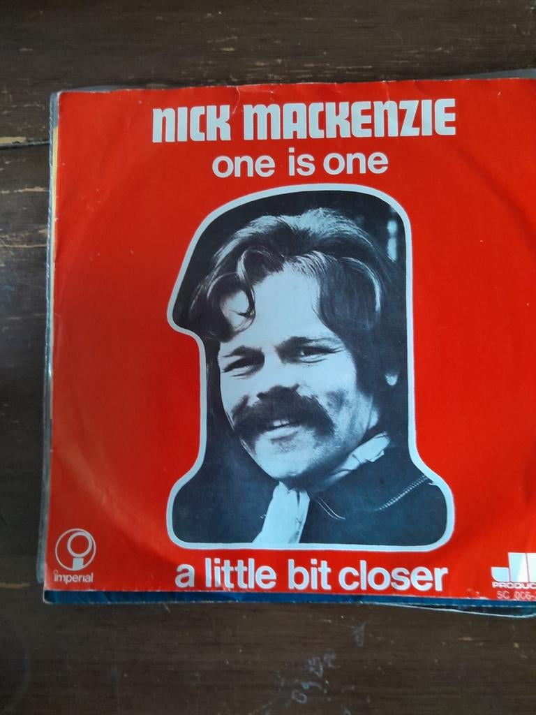 Nick mackenzie 7inch one is one, Ophalen of Verzenden, Zo goed als nieuw, Pop