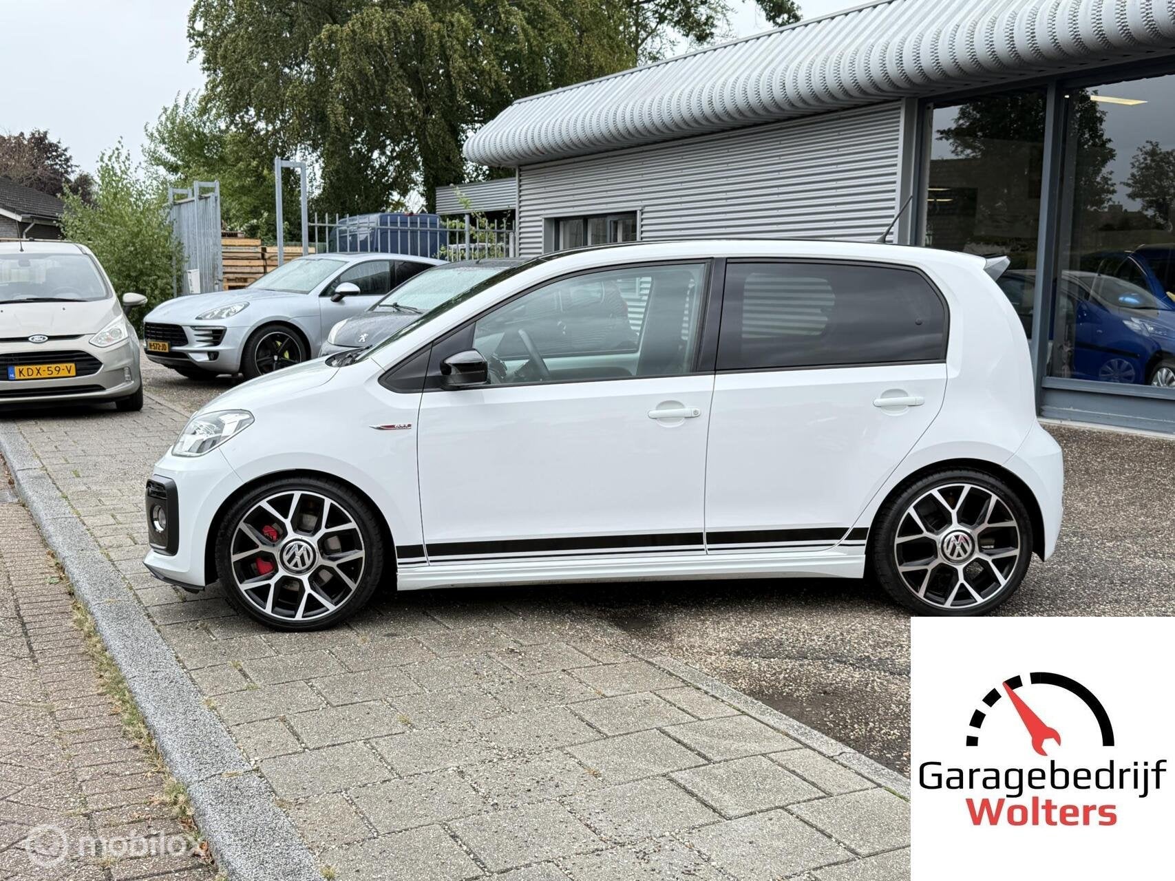 Volkswagen Up! 1.0 TSI GTI 150PK+ OPEN LUCHT FILTER SP.UITLA, 970 kg, Stof, 4 stoelen, Wit
