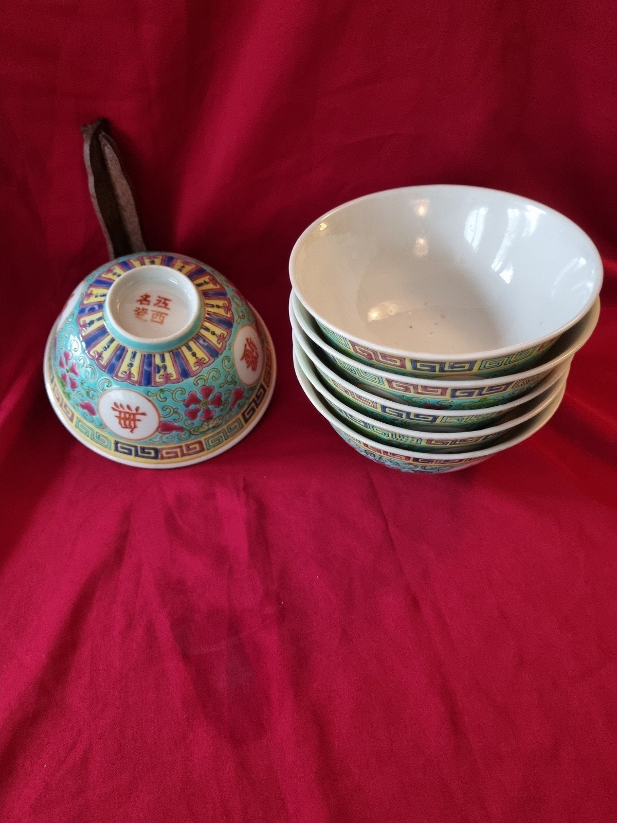 Set van 6 Chinese porseleinen kommen met kleurrijk decor., Ophalen of Verzenden