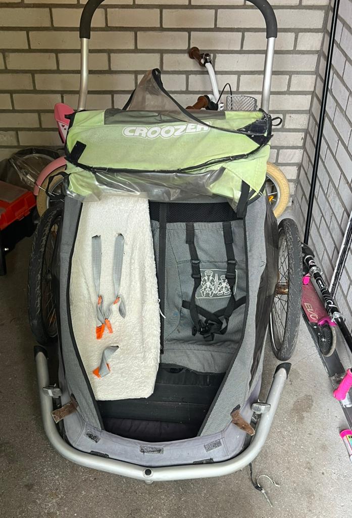fietskar is geschikt voor 2 kinderen, Fietsen en Brommers, Ophalen of Verzenden, Gebruikt, Kinderkar, Opvouwbaar