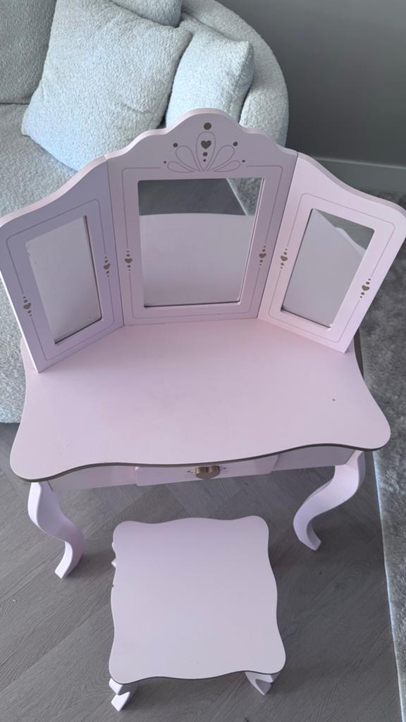 Roze kaptafel met krukje voor kinderen, Kinderen en Baby's, Ophalen, Gebruikt, Tafel(s)