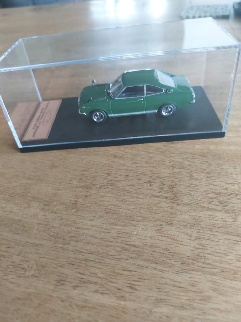 MODELAUTO 1-43 TOYOTA CARINA RA15 1974 GROEN, Ophalen of Verzenden, Zo goed als nieuw, Auto, Overige merken