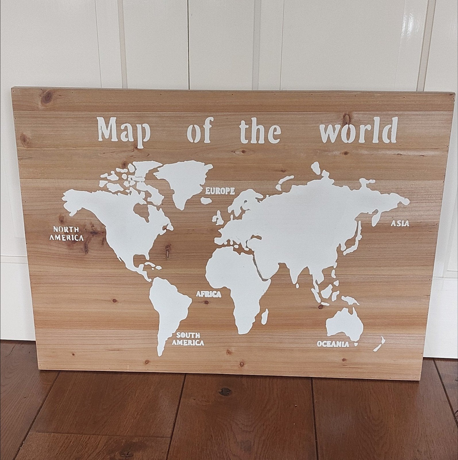Wereldkaart op houten plaat wanddecoratie natuurlijk hout, Ophalen of Verzenden