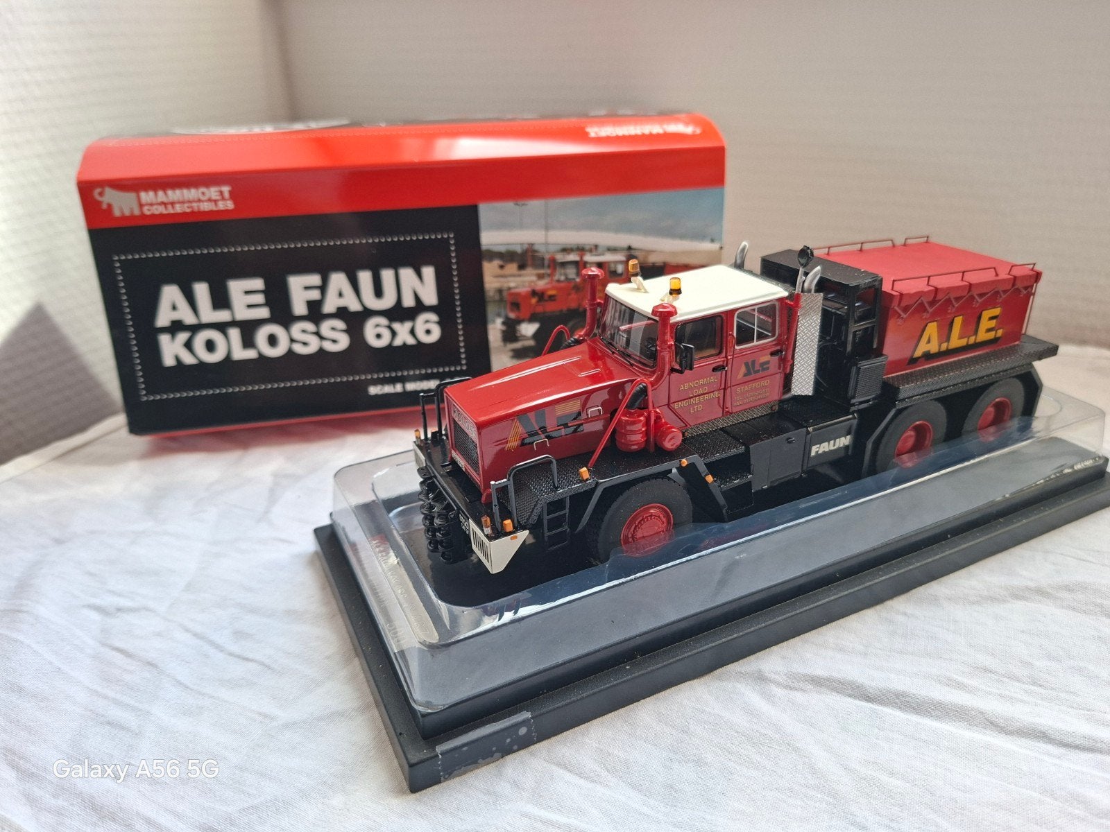 imc faun Ale koloss 6x6, Hobby en Vrije tijd, Modelauto's | 1:50, Ophalen of Verzenden, Zo goed als nieuw, Bus of Vrachtwagen