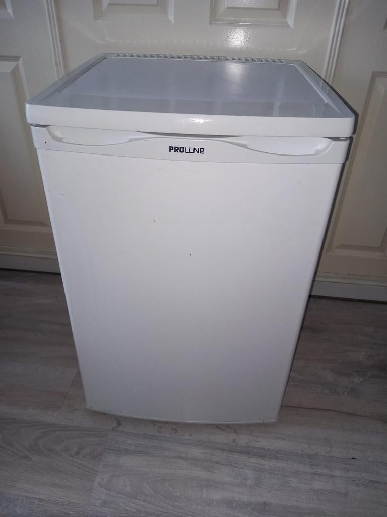 Goedwerkende Tafelmodel Koelkast Merk:Proline, 100 tot 150 liter, Energieklasse A of zuiniger, 45 tot 60 cm, Ophalen