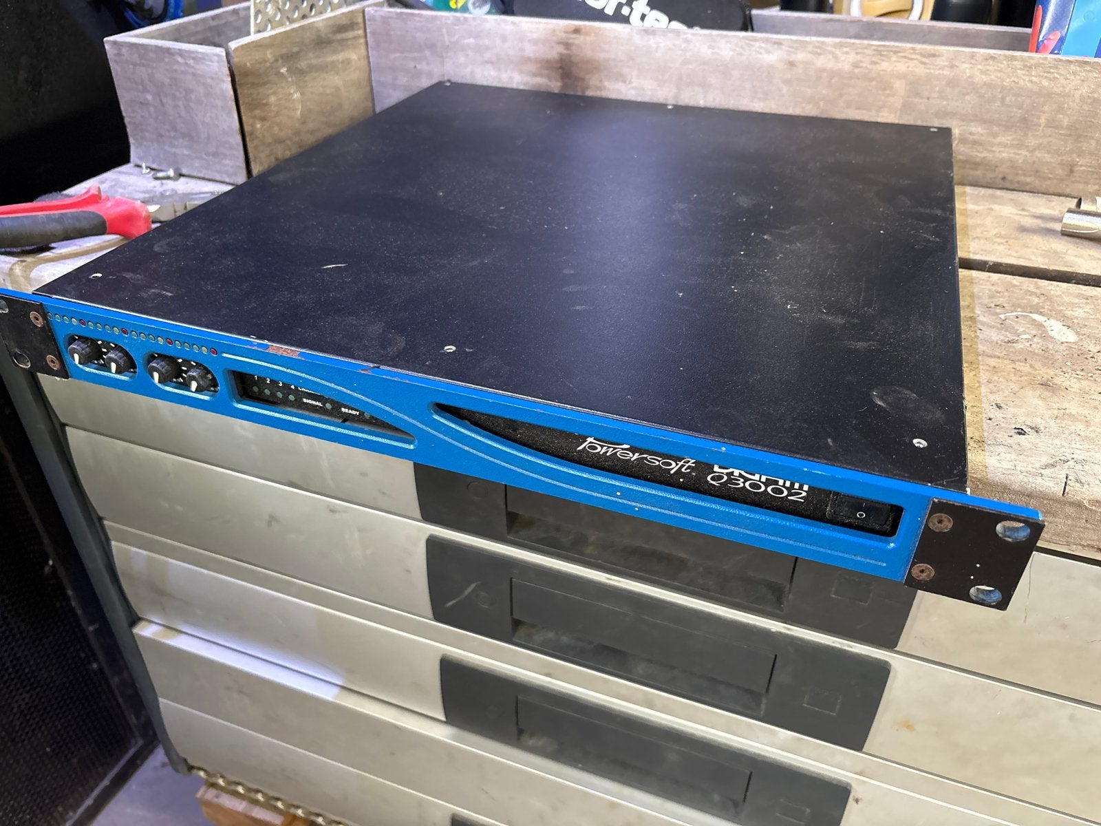 Powersoft DIGAM Q3002 versterker - Defect, Ophalen, Gebruikt