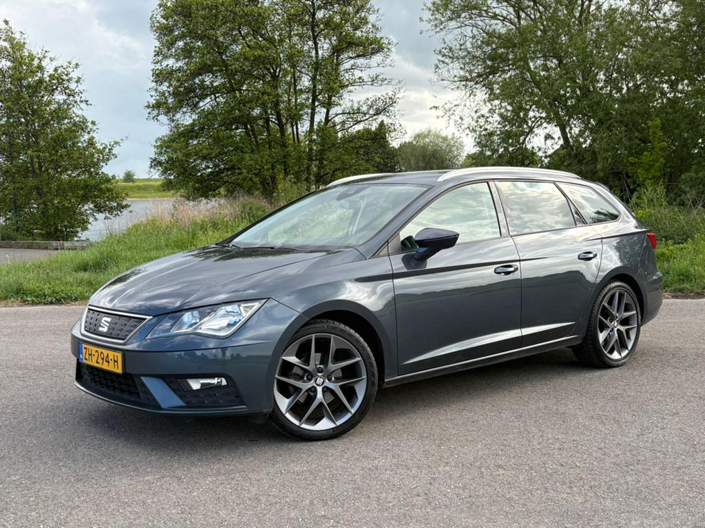 Seat Leon 1.0 Ecotsi 2019 Org NL Camera Cruise Carplay Digit, Auto's, Seat, Particulier, Leon, ABS, Achteruitrijcamera, Adaptieve lichten