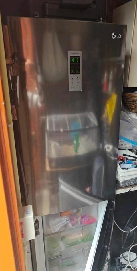 LG Amerikaanse koelkast met vriezer - Mooi en ruim, Gebruikt, 200 liter of meer, 60 cm of meer, Met aparte vriezer