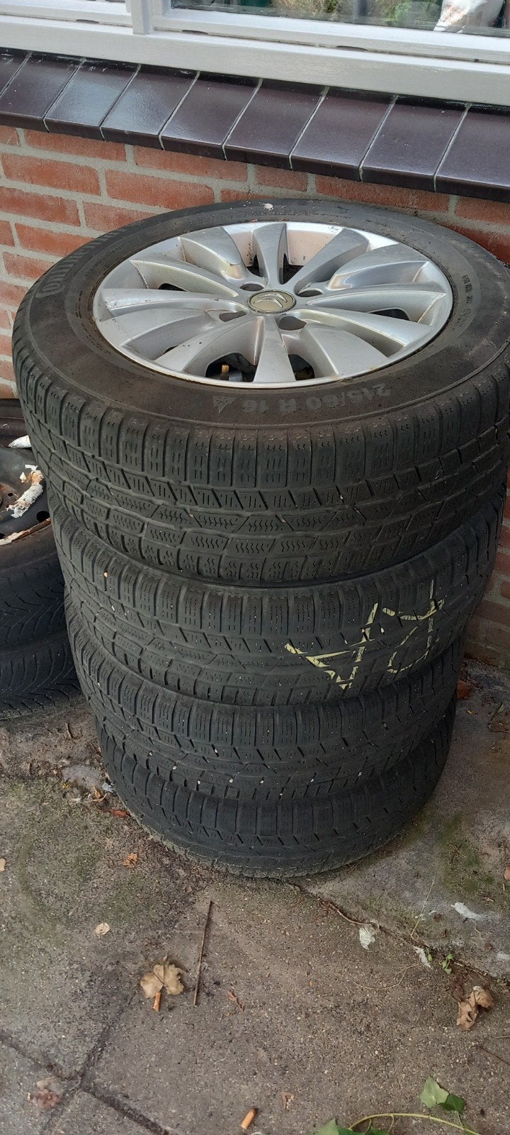 Lichtmetalen velgen met winterbanden 215/60 R16 4x108, Ophalen, Gebruikt