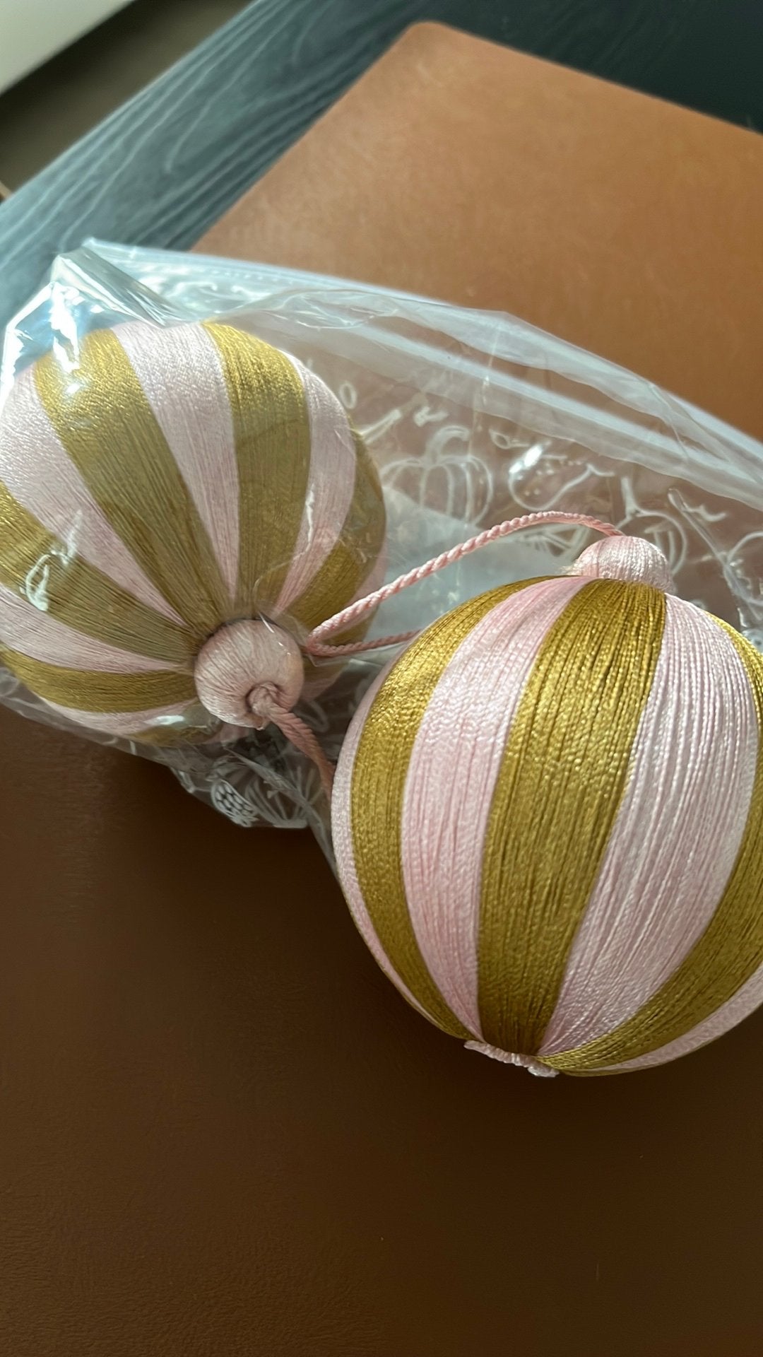 Twee kerstballen, Ophalen of Verzenden, Nieuw