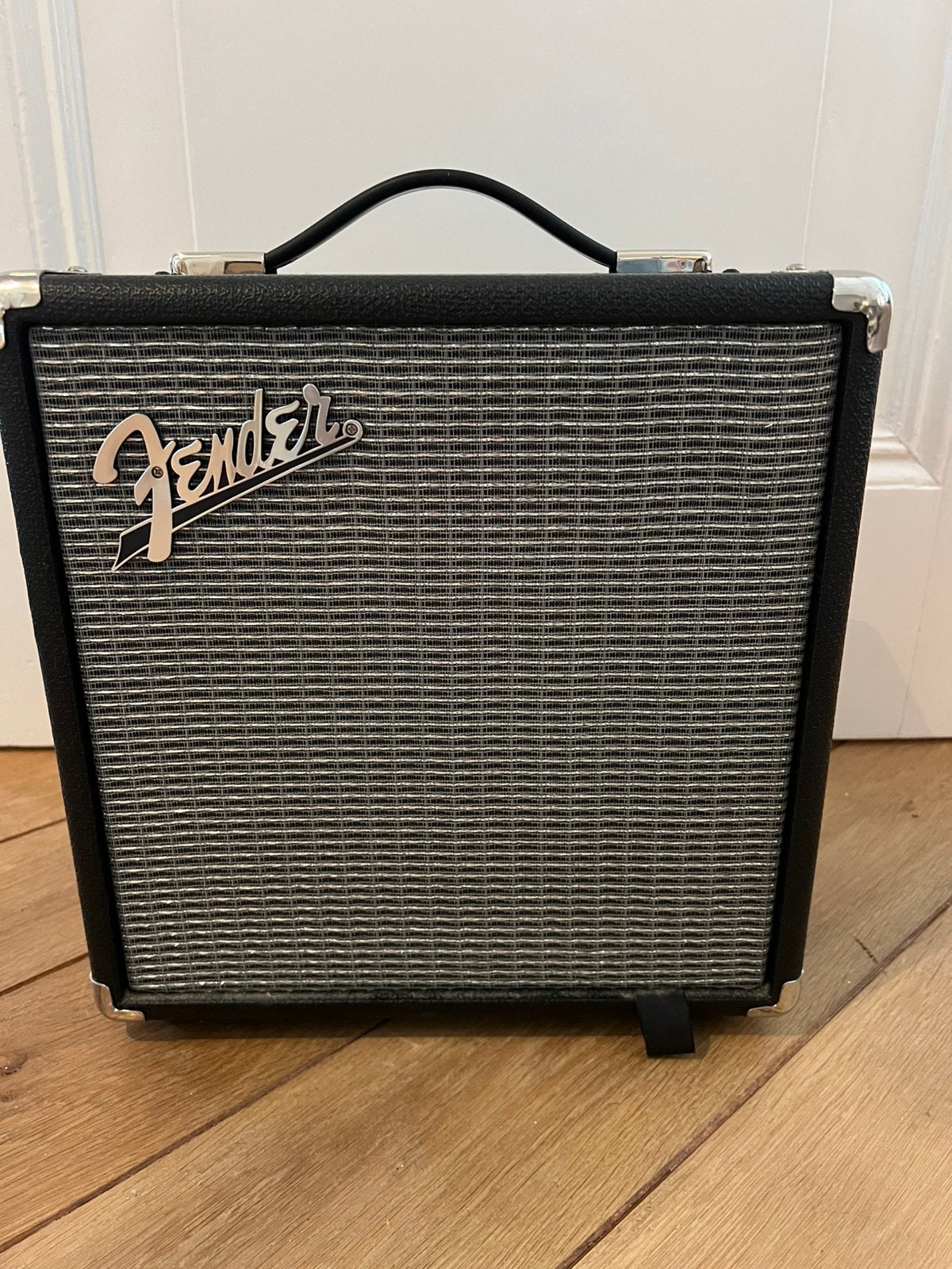 Amplifier: Fender Rumble 15, Muziek en Instrumenten, Verzenden, Zo goed als nieuw, Minder dan 50 watt