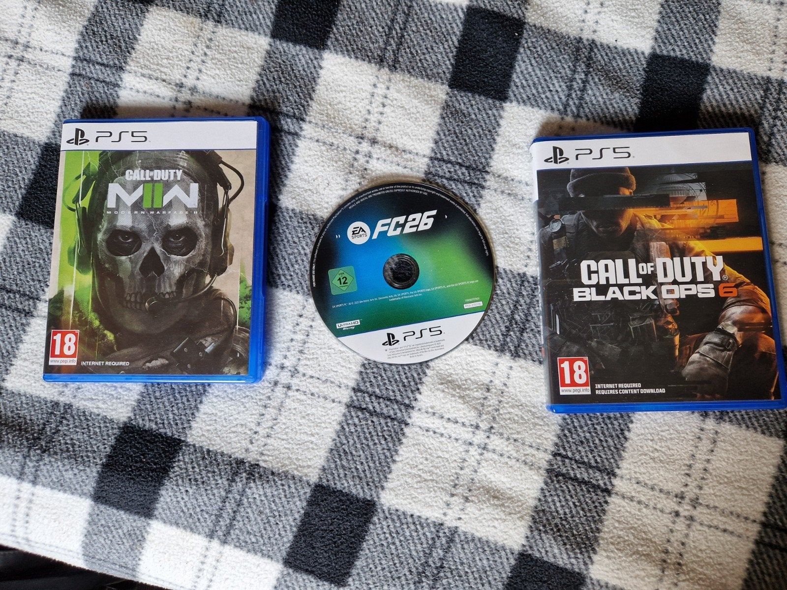 Black ops 6/modern warfare 2 & FC26, Spelcomputers en Games, Games | Sony PlayStation 5, Ophalen, Zo goed als nieuw