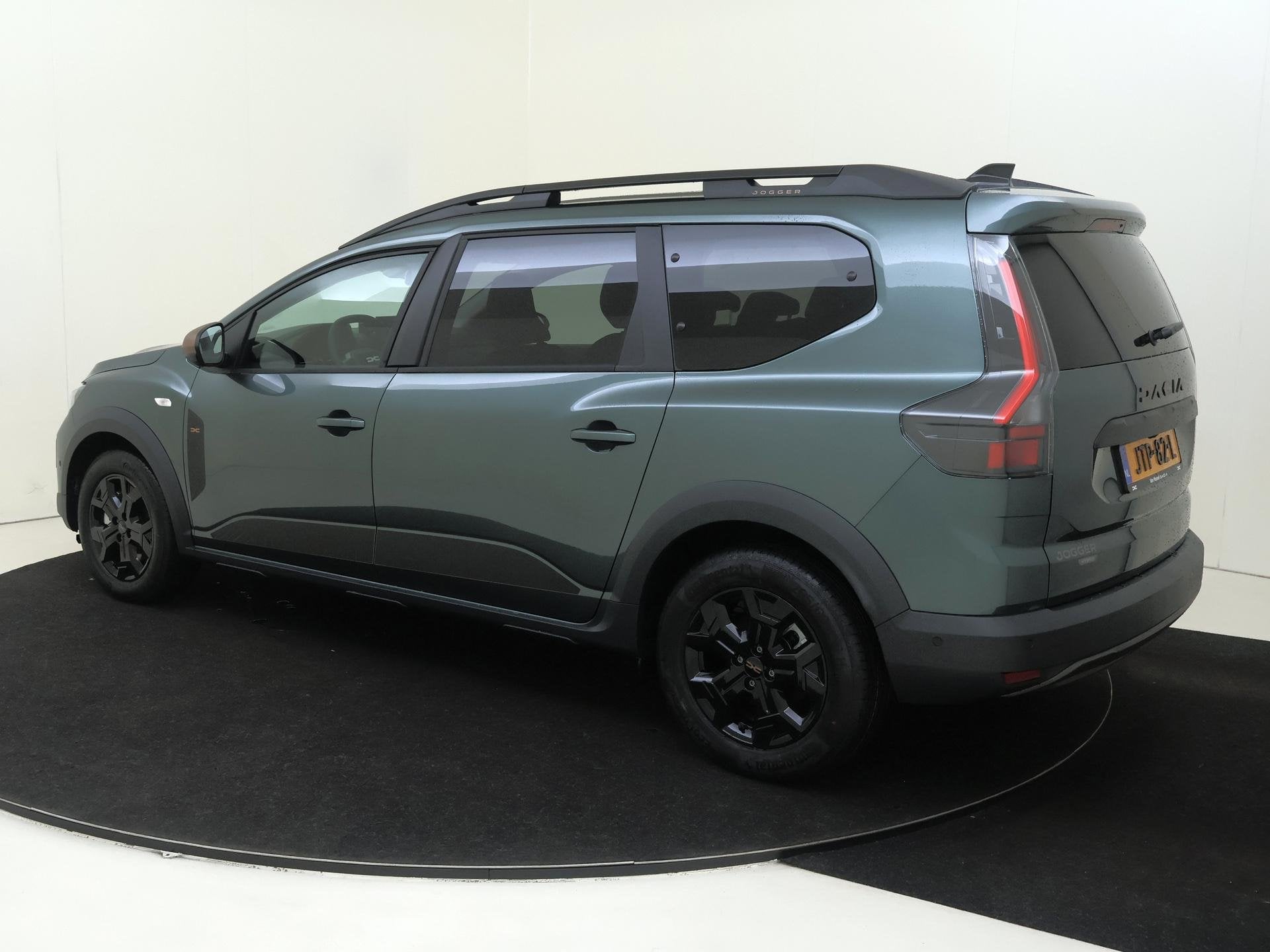 Dacia Jogger 1.8 hybrid 155 Limited Edition 7persoons | Navi, Auto's, Dealer onderhouden, Euro 6, 7 stoelen, Origineel Nederlands