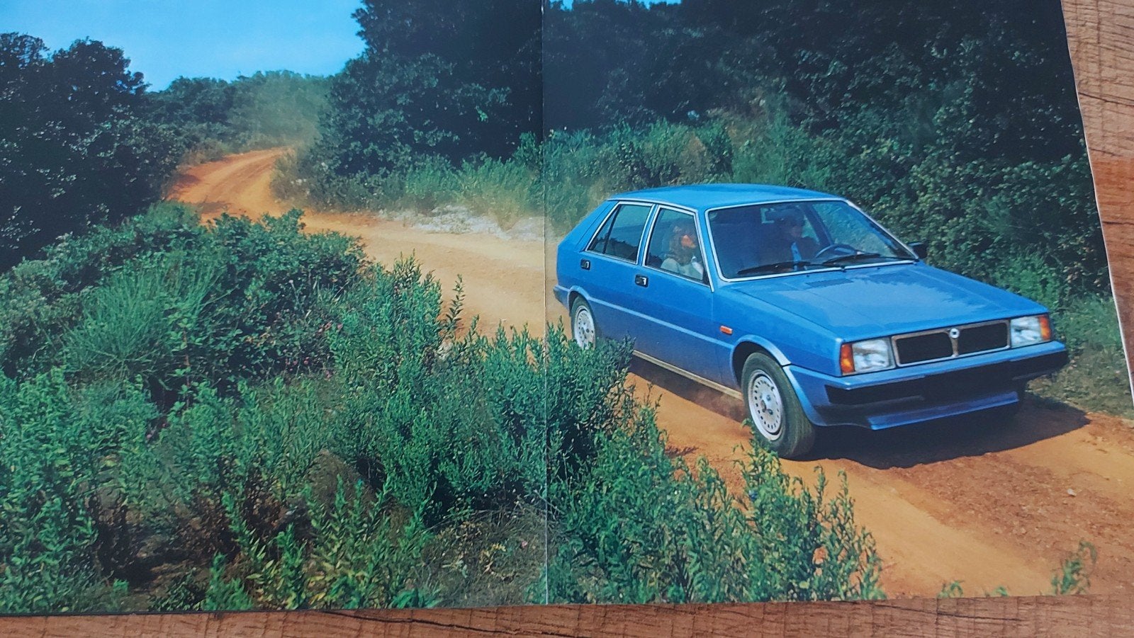 Oude Lancia Delta 1300 - 1500  brochure Engelstalig, Boeken, Auto's | Folders en Tijdschriften, Ophalen of Verzenden, Zo goed als nieuw