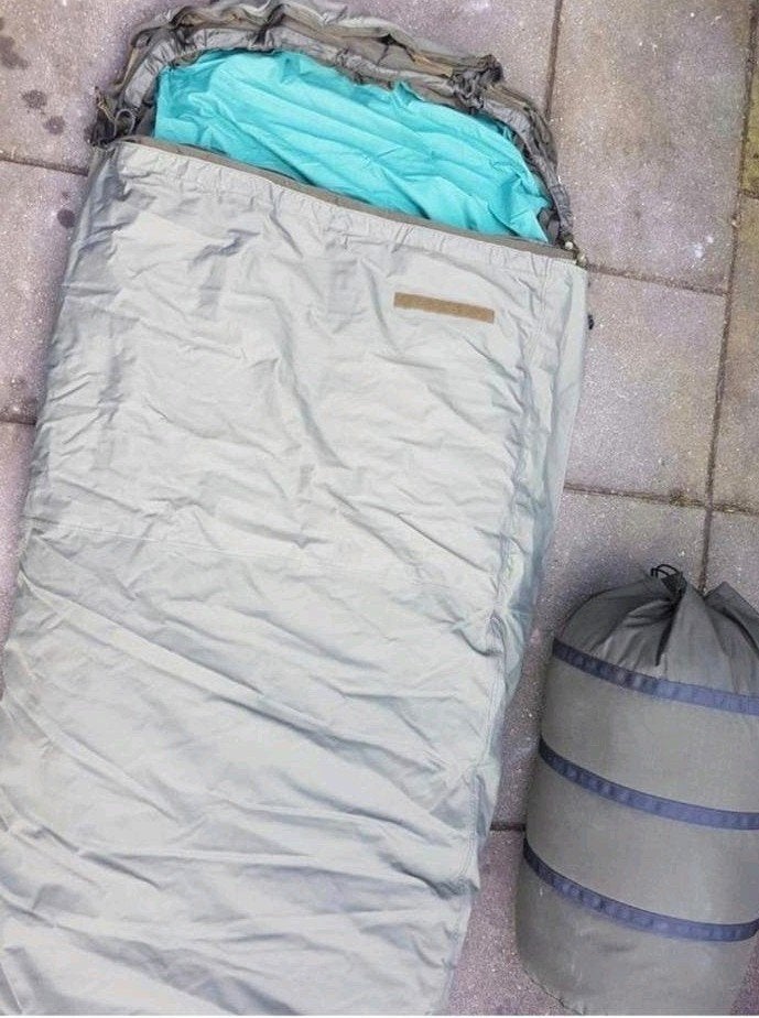 M90 Klu leger slaapzak set compleet, ZGAN,, legerslaapzak, Ophalen of Verzenden, Zo goed als nieuw