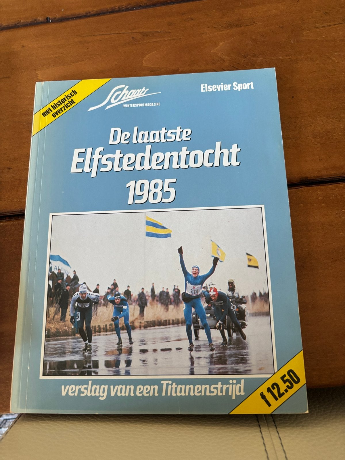 Elfstedentocht Boeken: De Laatste 1985 & De Veertiende 1986, Boeken, Ophalen of Verzenden, Gelezen, Wintersport