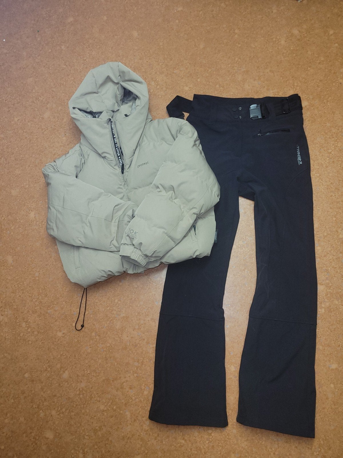 **Dames ski-set Protest PVRE + Rehall – maat S/M**, Ophalen of Verzenden, Zo goed als nieuw, Protest, Maat 36 (S)
