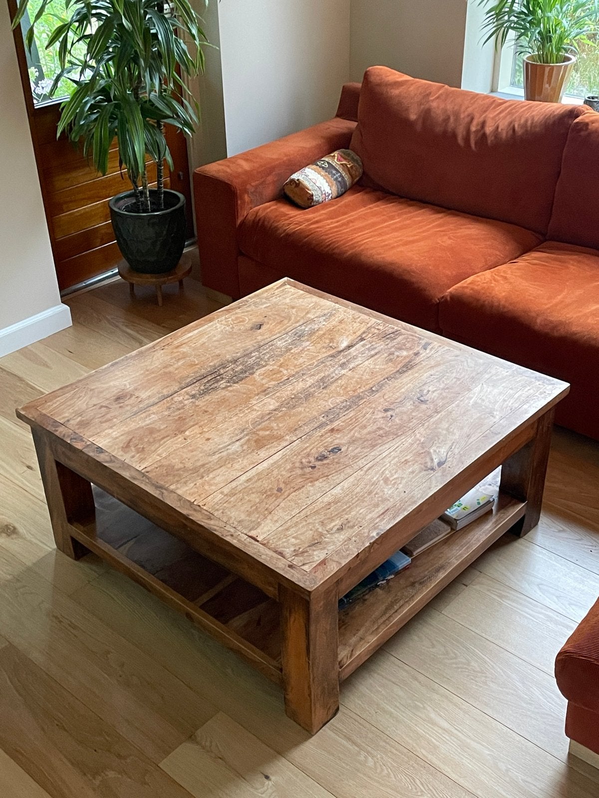 Robuuste vierkante salontafel 100x100cm van massief hout, Ophalen, Gebruikt, Vierkant, 50 tot 100 cm