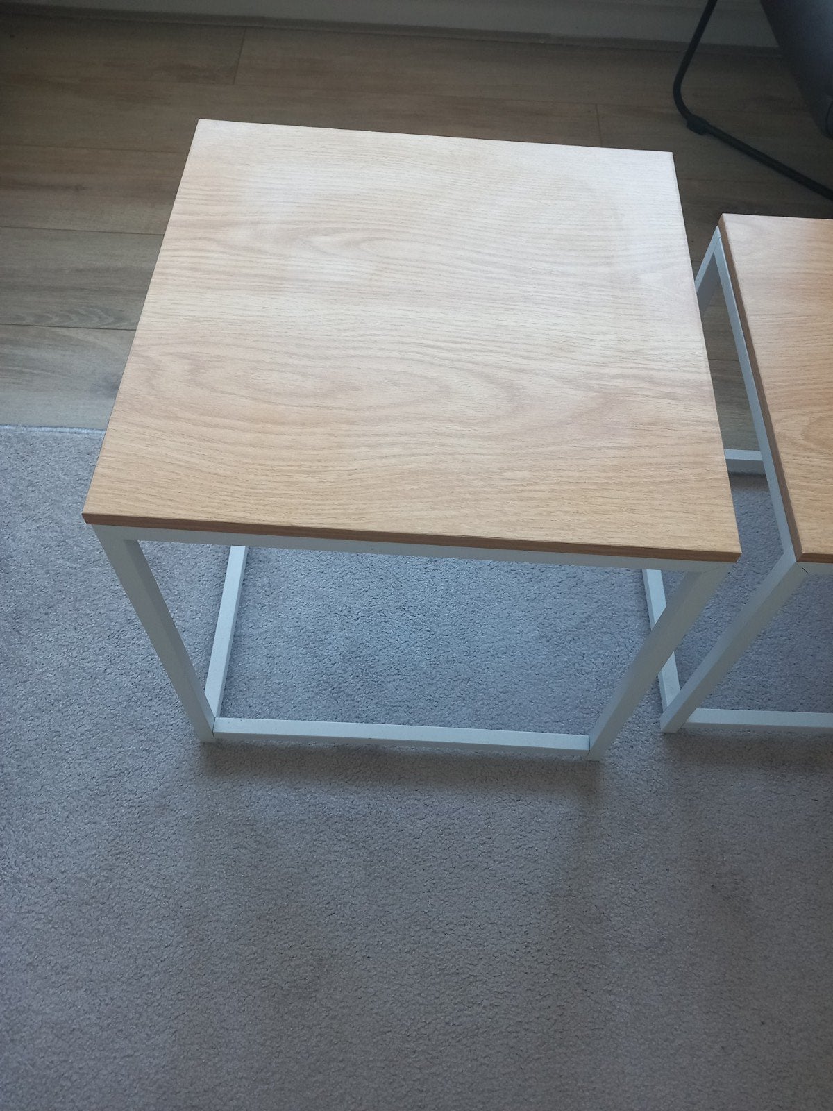 Set van 2 moderne bijzettafels - Hout en metaal, Huis en Inrichting, Ophalen, Minder dan 45 cm, Minder dan 55 cm, Vierkant