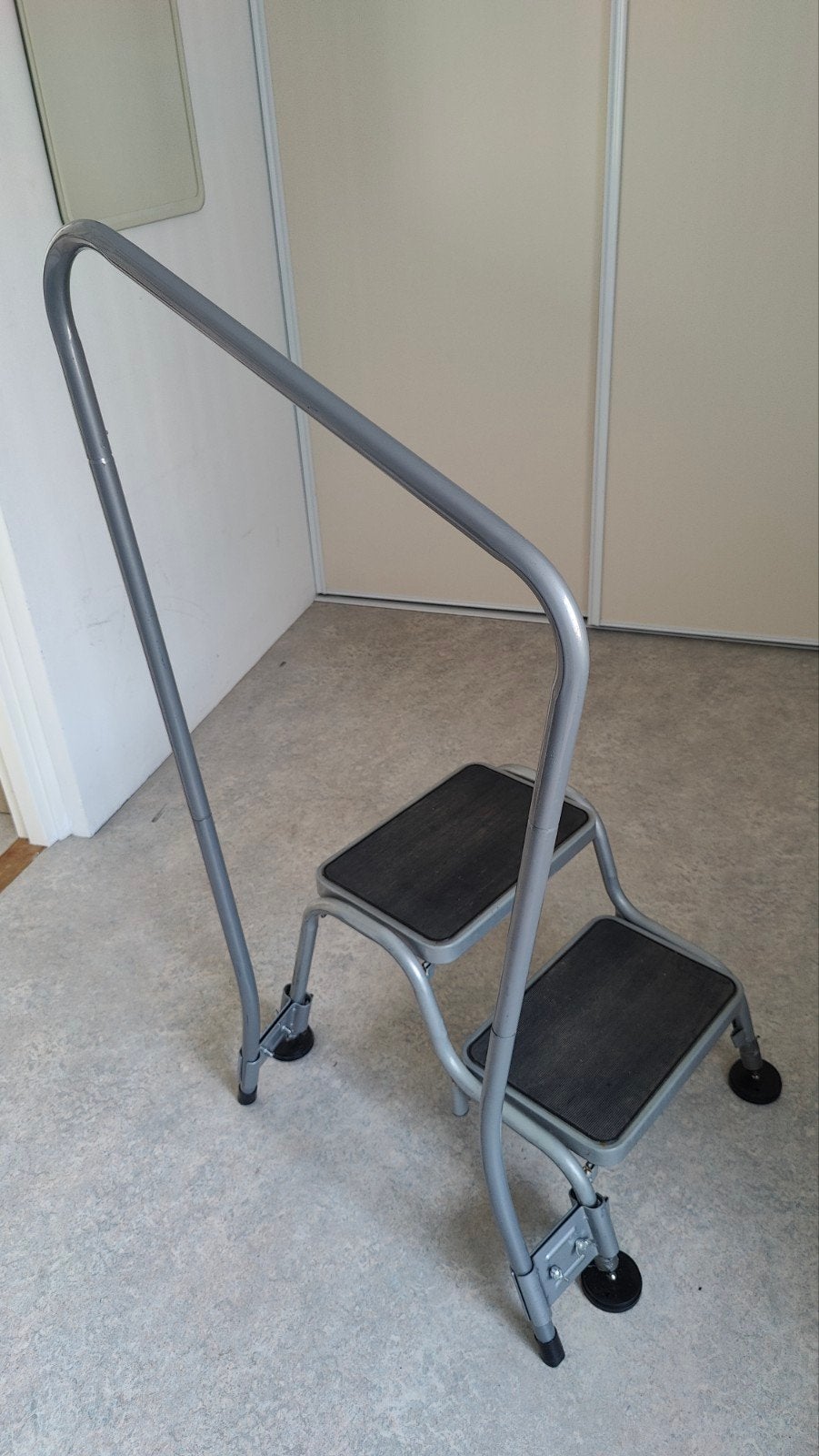 Beugel voor opstapje voor caravan, Caravans en Kamperen, Ophalen, Gebruikt