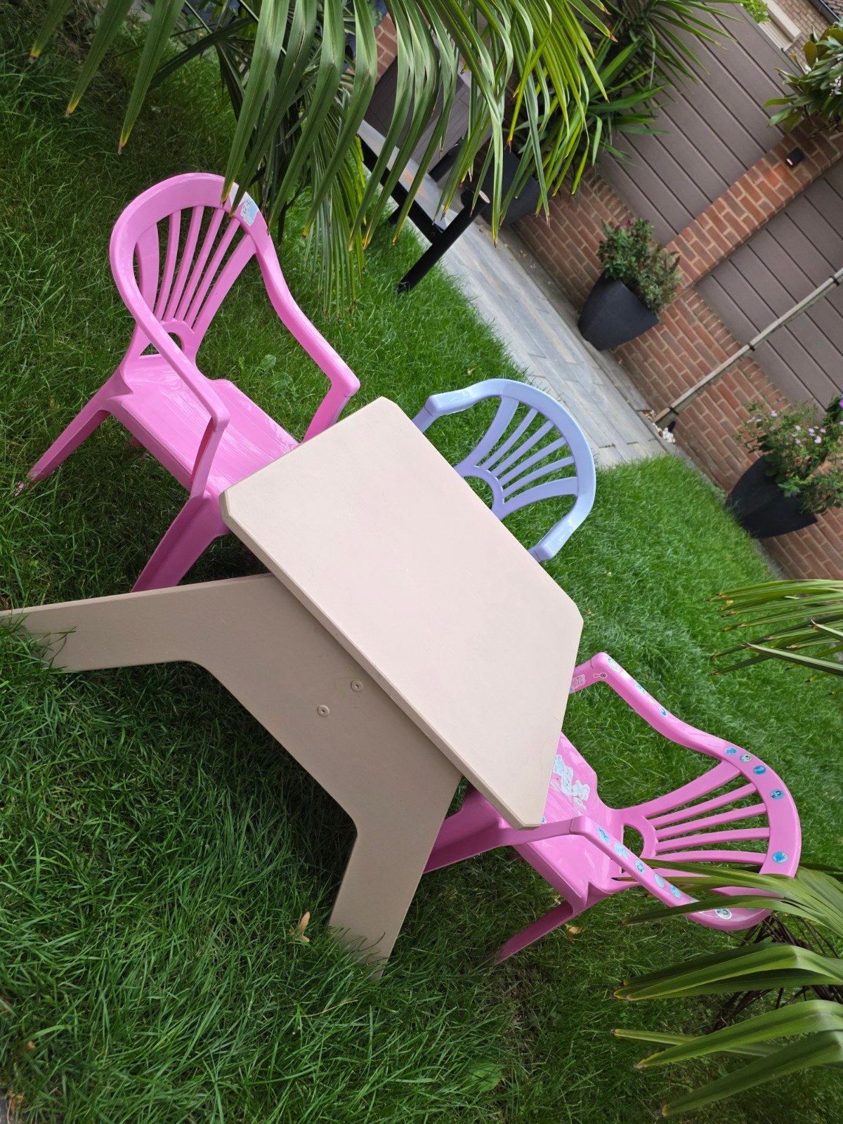 Kindertafel met stoeltjes - Ideaal voor buiten, Ophalen, Gebruikt, Rechthoekig, Kunststof