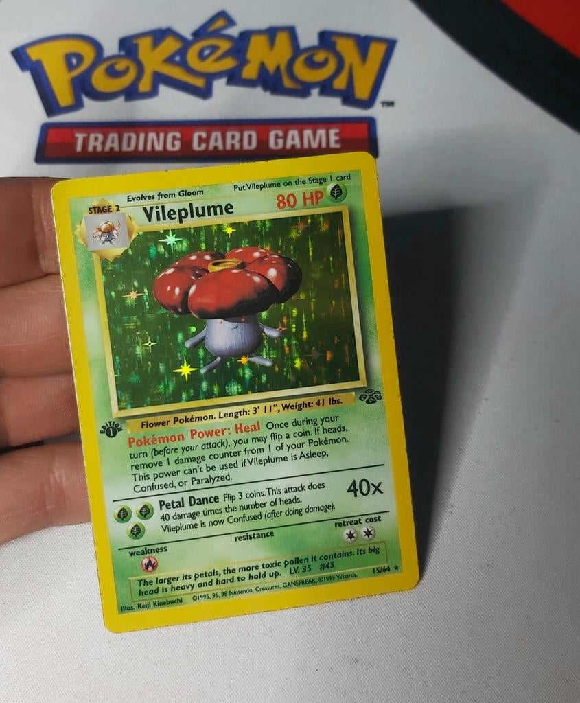 1st Edition Vileplume Holo Rare, Jungle Set 1999, Ophalen of Verzenden, Zo goed als nieuw, Losse kaart, Foil