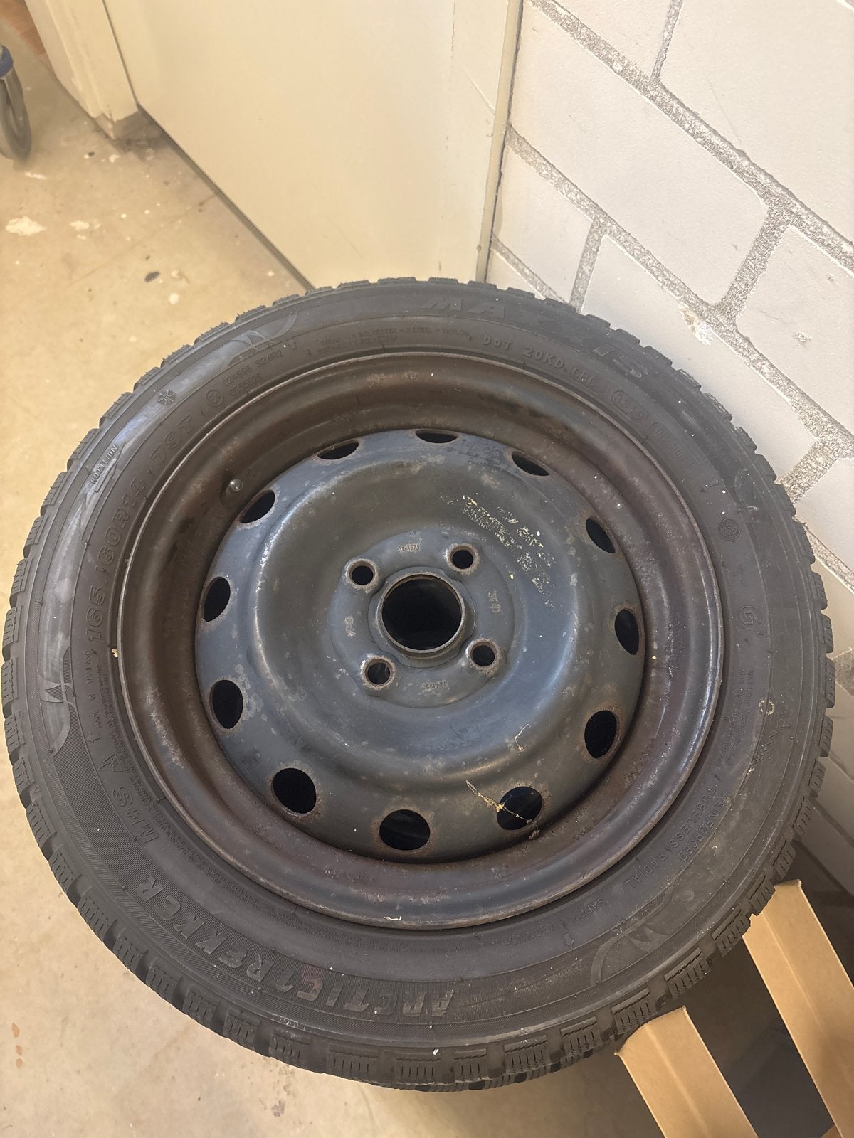 4 winterbanden op stalen velg 165/60R14 Arctic ReTrek, Ophalen, Gebruikt
