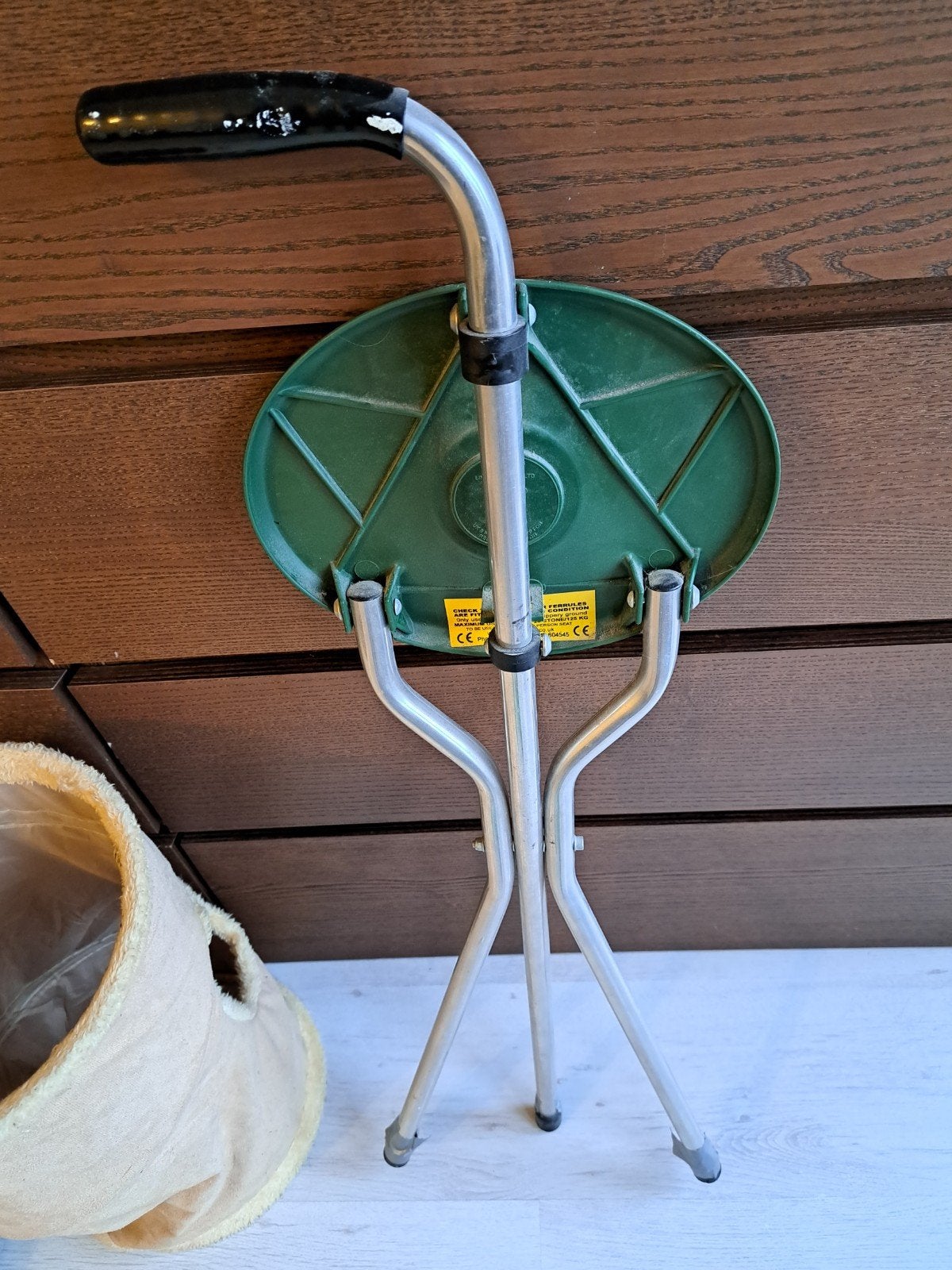 Wandelstok met uitvouwbare zitje, driepoot wandelstok., Ophalen, Opvouwbaar, Gebruikt