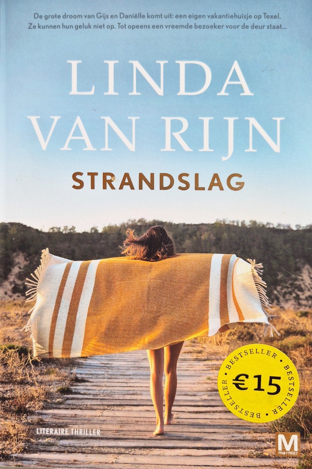 Linda van Rijn - Strandslag (Literaire thriller), Ophalen of Verzenden, Gelezen, Linda van Rijn, Nederland