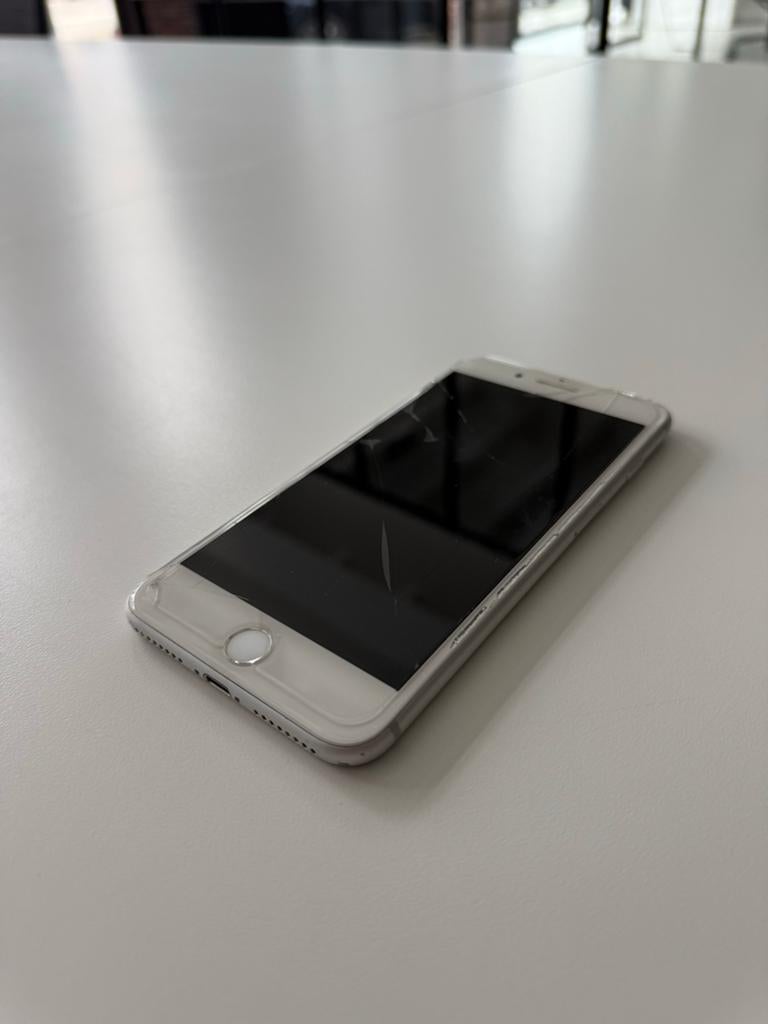 iPhone 8 Plus - Gebarsten scherm en achterkant, Telecommunicatie, Mobiele telefoons | Apple iPhone, IPhone 8 Plus, Ophalen of Verzenden