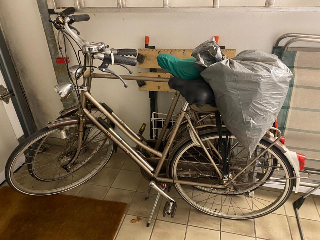 Fietsen gebruikt tegen elk aannemelijk bod, Ophalen