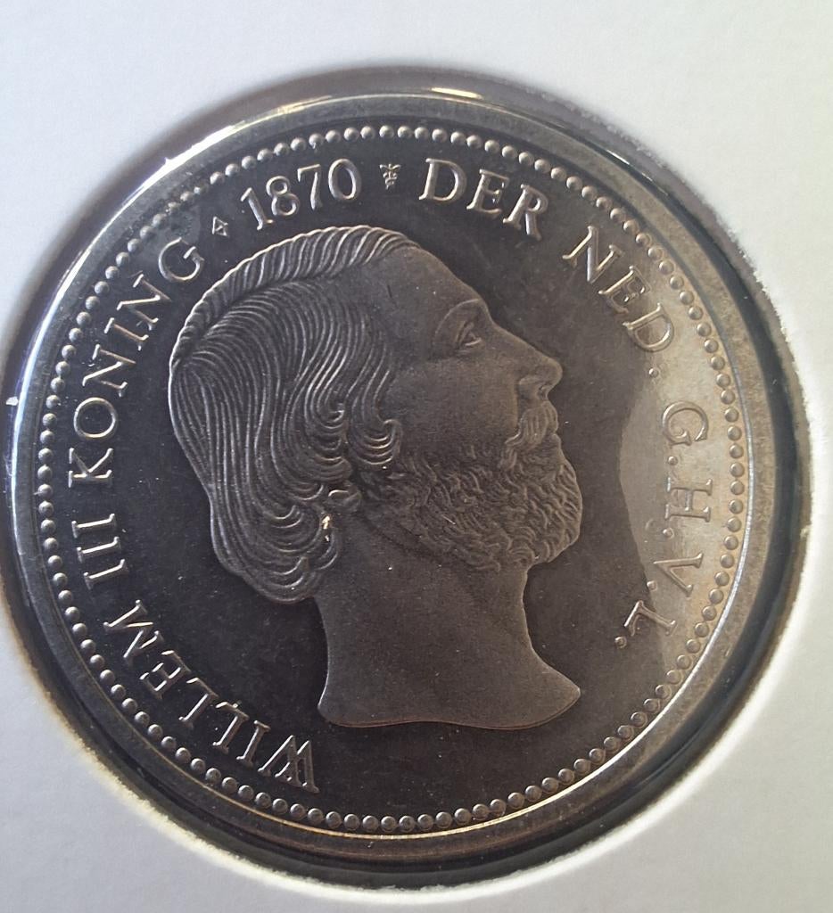 Willem III 125 JAAR bijenkorf 5 guldens ((#19), Postzegels en Munten, Penningen en Medailles, Ophalen of Verzenden, Overige materialen