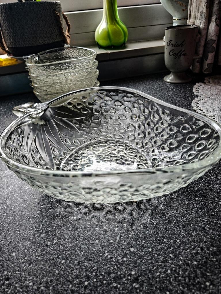 Vintage Glazen Aardbei Schaal - Decoratieve Fruitschaal, Ophalen of Verzenden