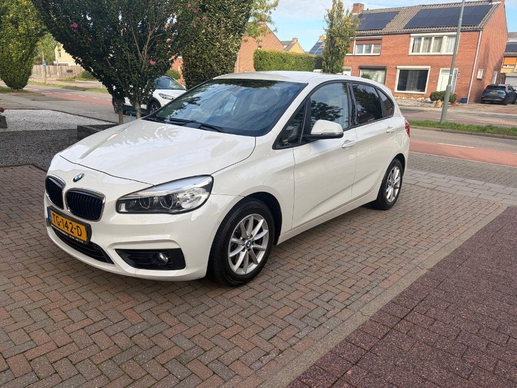 BMW 2-Serie Active Tourer 1.5 218I AUT 2015 Wit, Auto's, Zwart, Wit, Particulier, Geïmporteerd