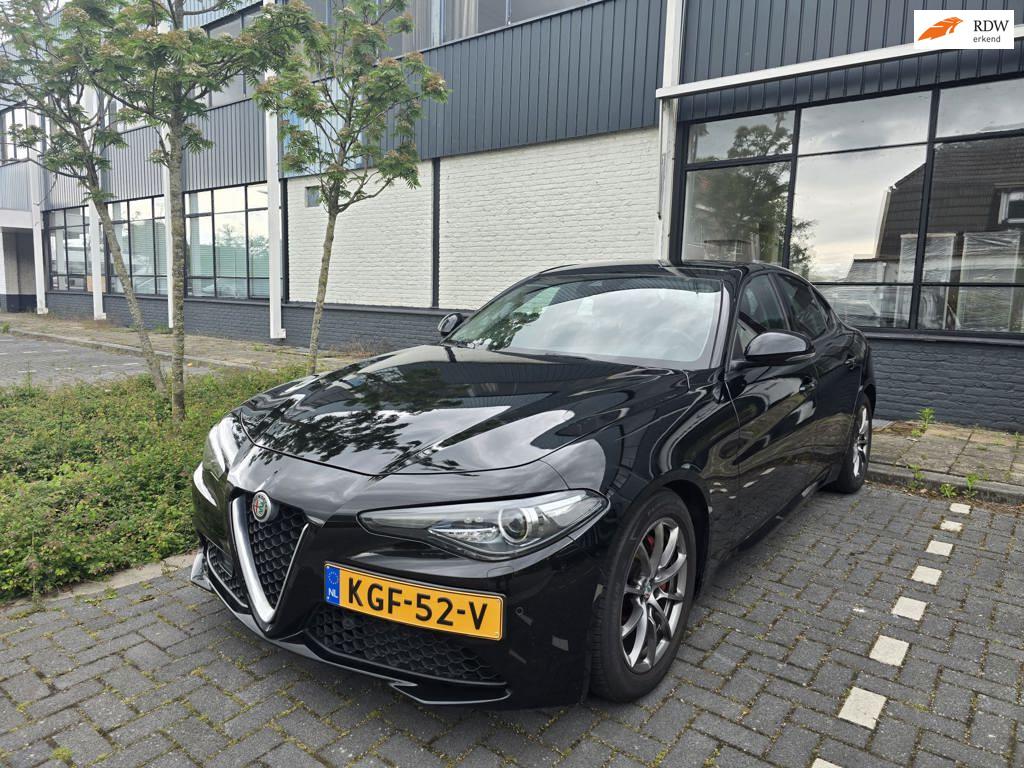 Alfa Romeo GIULIA 2.0T Super Afneembare Trekhaak Nieuwe APK, Automaat, 745 kg, Achterwielaandrijving, 4 cilinders