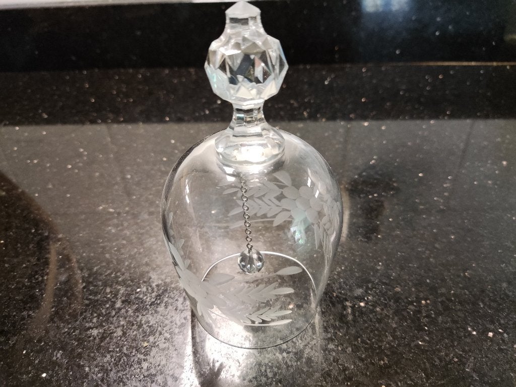 VINTAGE BOHEEMS KRISTALLEN HANDBELLETJE, Ophalen of Verzenden