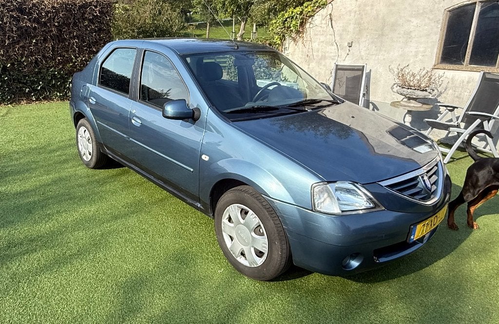 Dacia Logan 1.6 16V Sedan 77KW Presti E4 2007 Blauw, Auto's, Voorwielaandrijving, 565 kg, 4 cilinders, Blauw