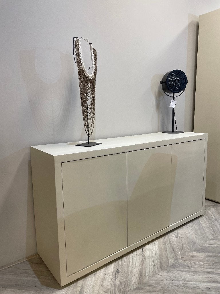 LEEGVERKOOP DRESSOIR MODERN MANGO WALNOOT CHEFMEUBEL ! 599, Ophalen, Overige kleuren, Nieuw, Modern